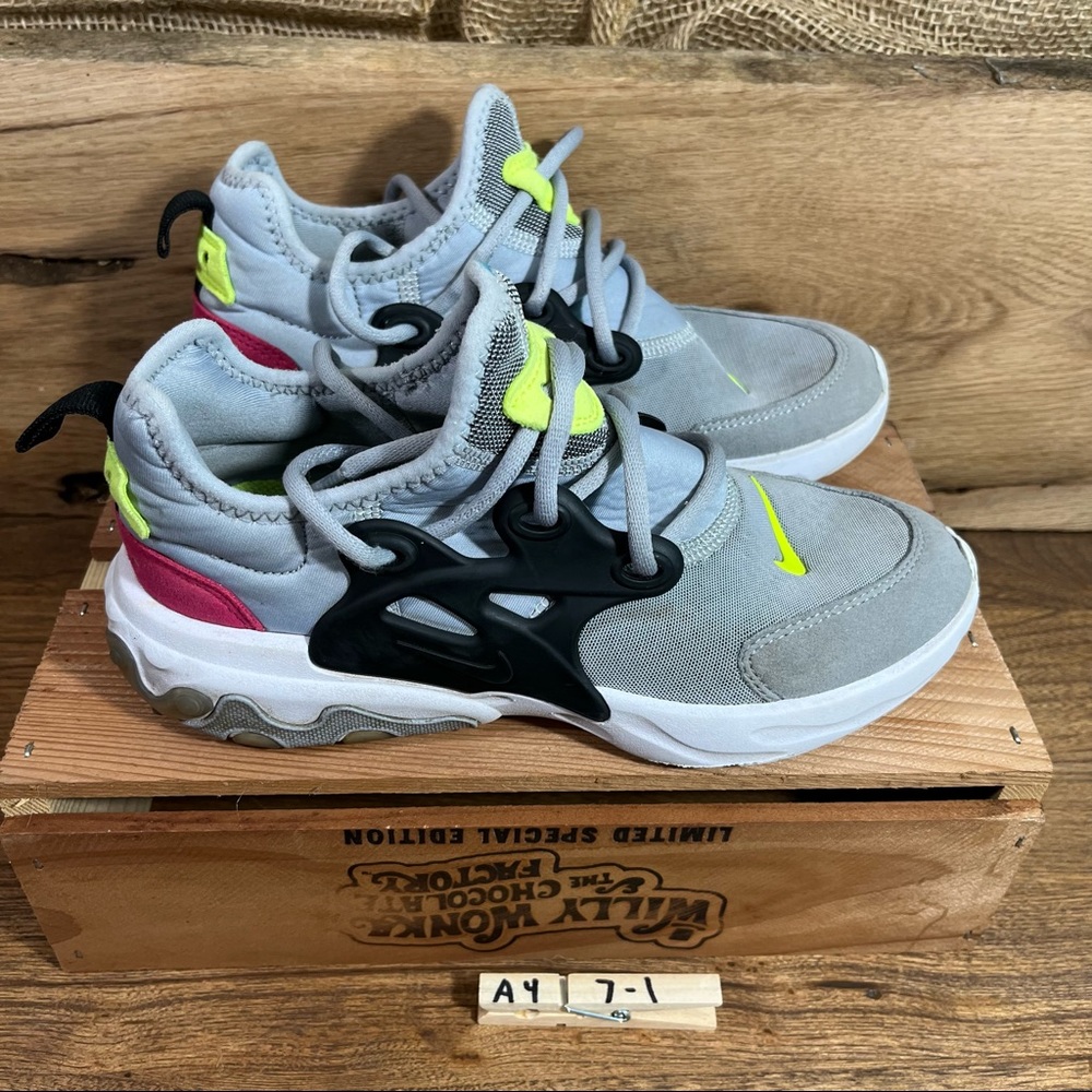 Nike React Presto GS Running Athletic Shoes Size 4 Youth